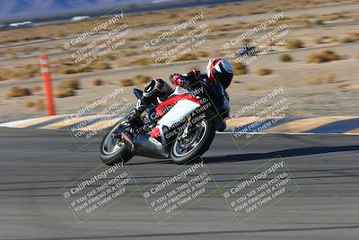 media/Jan-08-2022-SoCal Trackdays (Sat) [[1ec2777125]]/Turn 11 (215pm)/